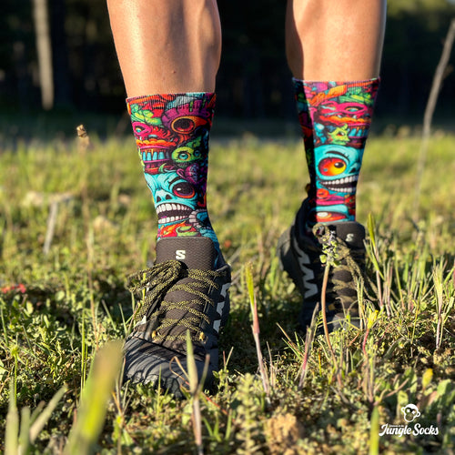 Technische Crossfit-Socken, buntes und verrücktes Design, nahtlos, ideal für Widerstand und Schutz.
