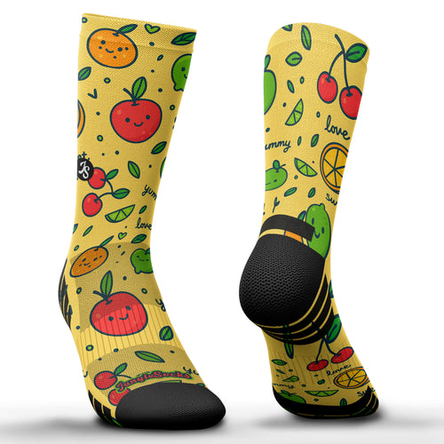 Technische Laufstrümpfe mit buntem Obstdesign in Gelb, nahtlos für den Marathon.